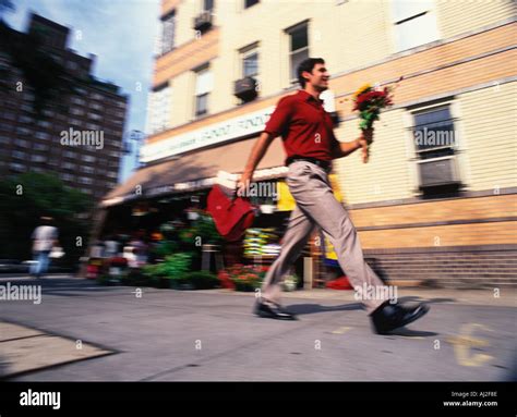 New York Business People Walking 的图像结果