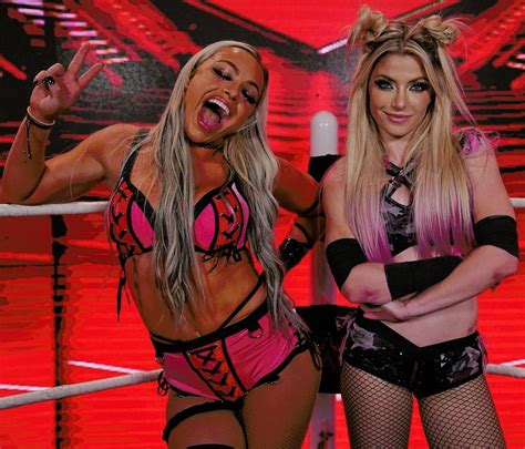 Liv Morgan And Alexa Bliss | Scrolller