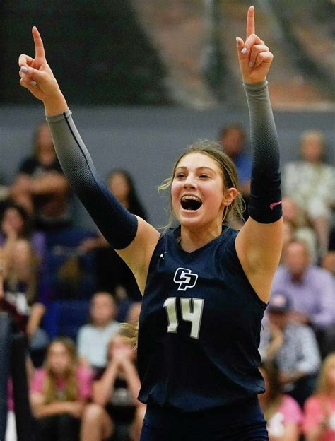 College Park picks up big sweep of Willis