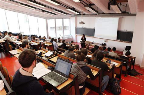 意大利留学知识篇——博洛尼亚大学DAMS专业的课程和入学考试 - 知乎