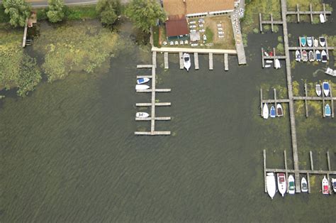 Island Cove Marina - Lake Bluff in Wolcott, NY, United States - Marina ...