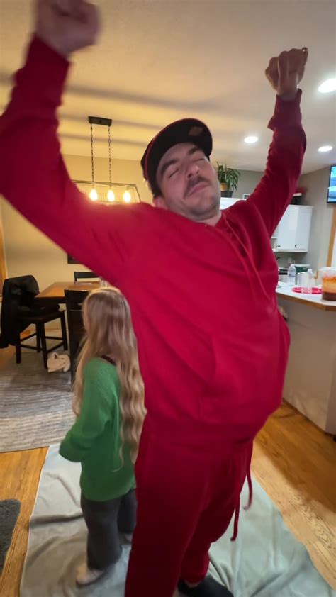 PHE PHE!! (@phoenix.negaard) - Urlebird