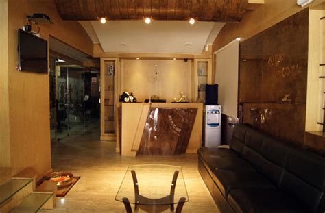 Modern hospital interior design|Hospital Interior Design in Bangalore ...