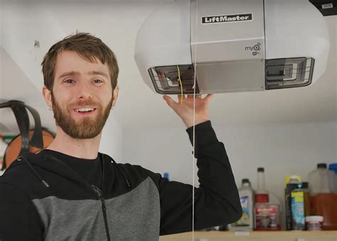 Rezultat imagine pentru Linus Tech Tips Home Automation