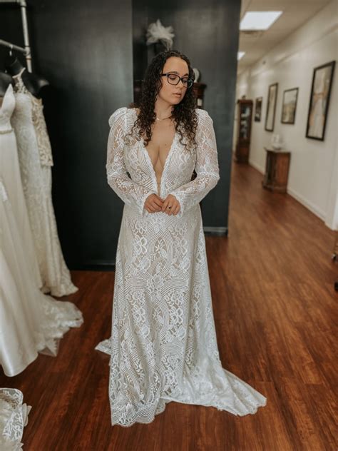 Lynette | Isabella Grace Bride Bridal | Harrisonburg, VA