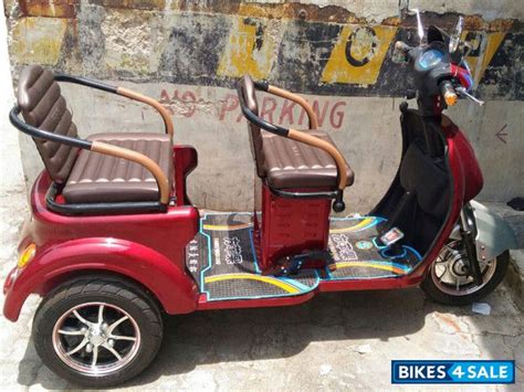 Plaudit E Scooter price, specs, mileage, colours, photos and reviews ...