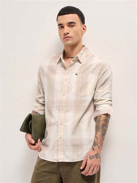 Shop Beige Woven Checkered Relaxed Fit Casual Shirt Online. | The Bear ...