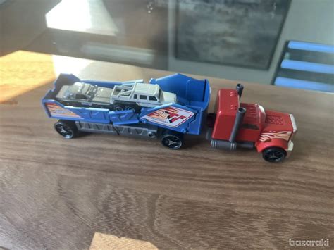 Hot wheels stunt garage with lots of toy cars €180 №5883565 in Limassol ...