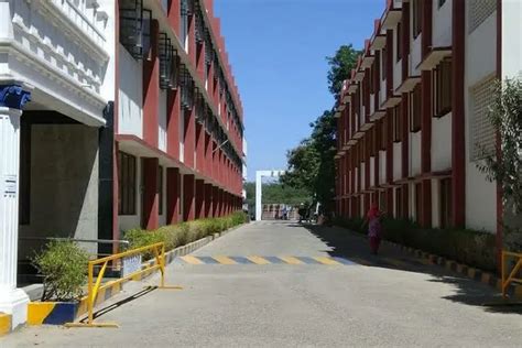 VELS University Chennai Campus: Photos, Virtual Tour