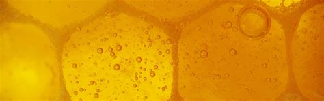 What Is Beeswax Made Of? Composition & Key Components - Alphawax