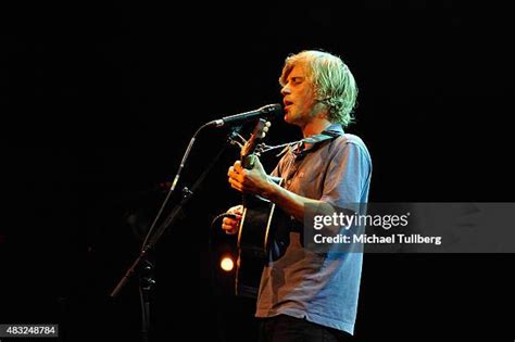 Johnny Flynn Live in London 的图像结果