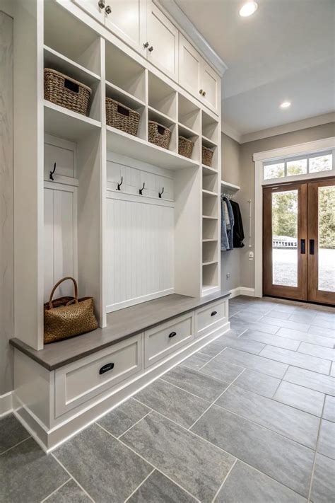 20+ Stylish Mudroom Floor Ideas You'll Love