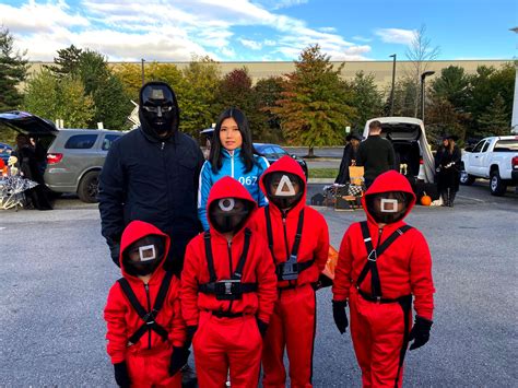 Squid Games | Halloween Love