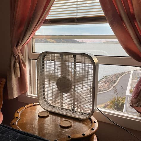 SHORELIGHT INN (Benicia) - Inn Reviews, Photos, Rate Comparison ...