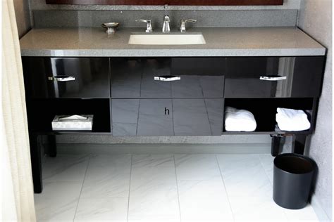 Top 5 Bathroom Vanity Hardware Ideas and Materials to Use