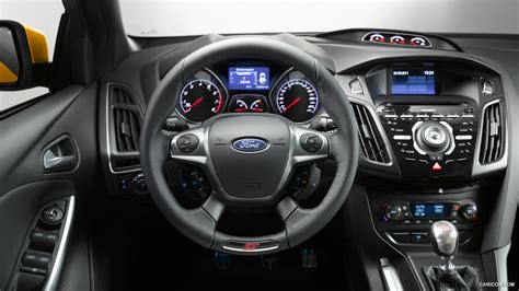 2013 Ford Focus ST Hatchback - Interior | Caricos