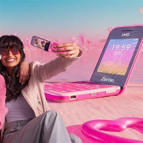 Best flip phones in 2024: HMD Barbie Phone and more – Augustman India