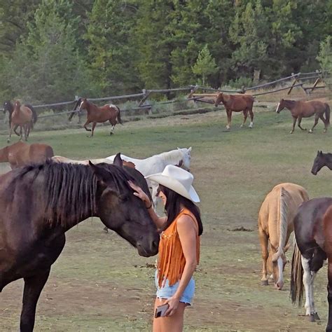 THE HISTORIC UXU RANCH (Wapiti) - Ranch Reviews & Photos - Tripadvisor