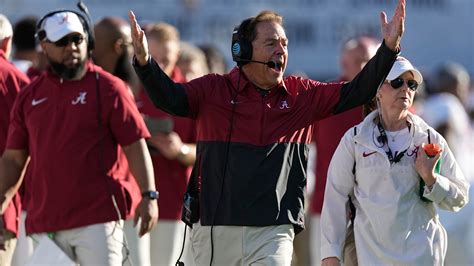Alabama coach Nick Saban retiring after winning 7 national titles ...