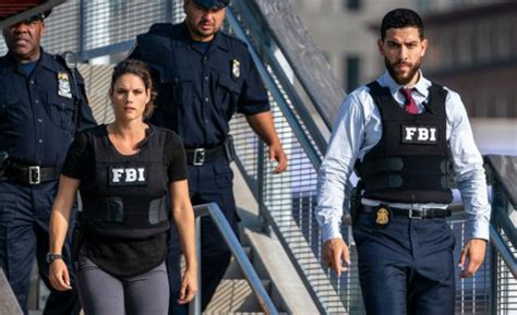 File:FBI SWATagent cropped.jpg