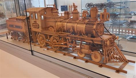 MUSÉE DES MACHINES A NOURRIR ET COURIR LE MONDE (2026) All You Need to ...