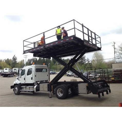 Scissor Lifts - Mobile Scissor Lift Manufacturer from Bengaluru