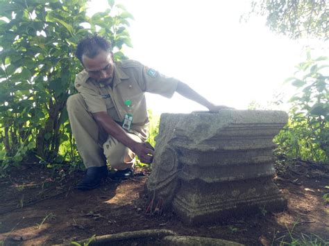 Penemuan Yoni Dengan Hiasan Dewi Parwati Di Desa Ringinpitu