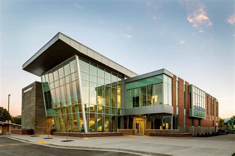 Utah Valley University : Admission, Ranking, Acceptance Rate, Courses ...