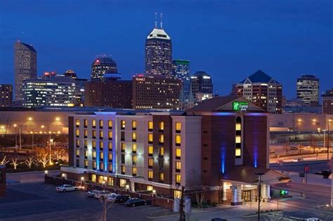 HOLIDAY INN EXPRESS & SUITES INDIANAPOLIS DTN-CONV CTR AREA BY IHG ...