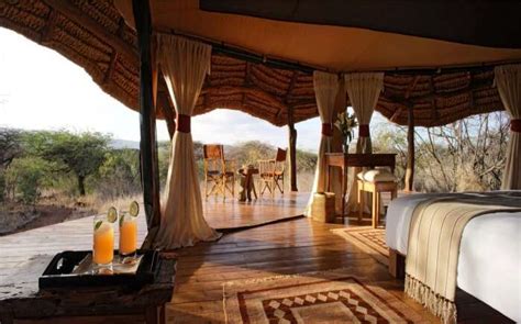 Top Safari Honeymoon Destinations & Resorts In The World