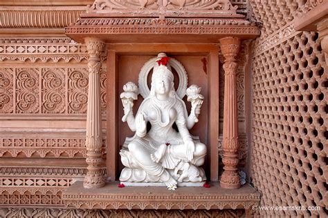 Mahadev & Jain Temples Mundra