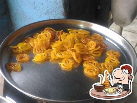 Ghasilal seth Vada Pav, Bhusawal - Restaurant menu, prices and reviews