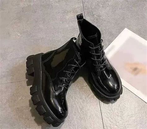 Womens Black Boots - Buy Womens Black Boots online at Best Prices in ...