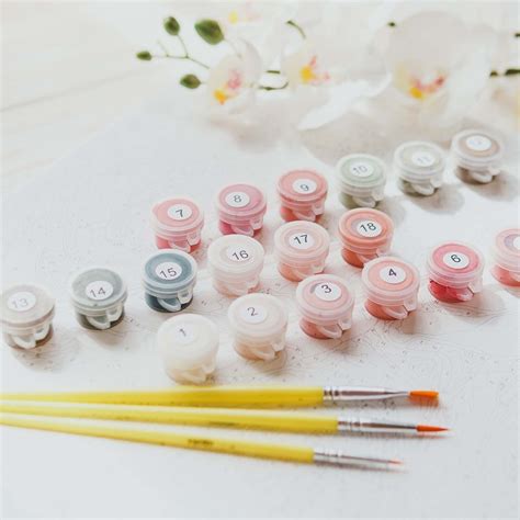 Capital Letter Stickers, Alphabet E Round | Ubuy India