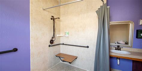 Sutter Creek Hotel | ADA-Friendly Queen Room in Sutter Creek