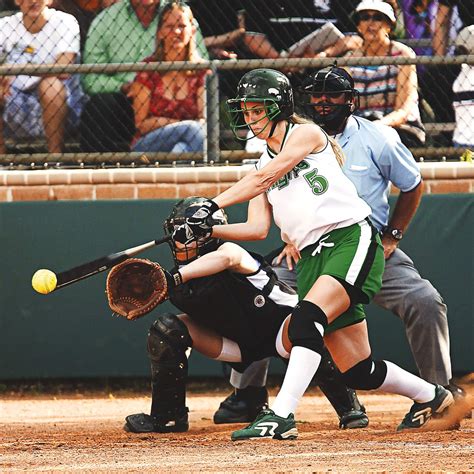 Jacksonville Dolphins at Florida Gators Softball at Katie Seashole ...