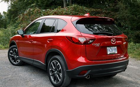 2016 Mazda CX-5: Hard to Beat - 2/19
