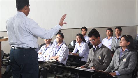 Top Junior Commerce & Science Colleges in Nashik, Maharashtra