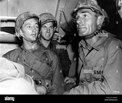 GUNG HO! : THE STORY OF CARLSON'S MAKIN ISLAND RAIDERS (US19 Stock ...