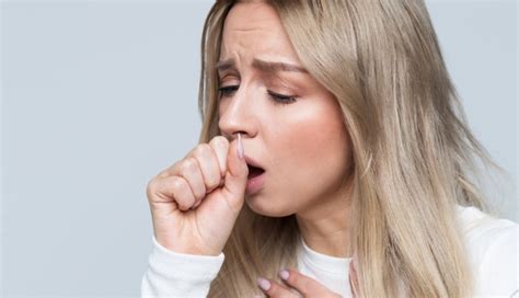 5 Amazing Benefits of Consuming Honey for Asthma - lifeberrys.com
