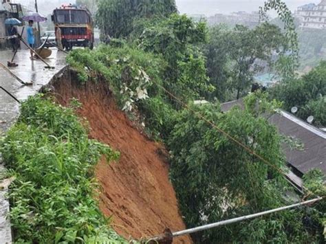 Disaster Force Comes To The Rescue Of Pregnant Woman, Helps Her Reach ...