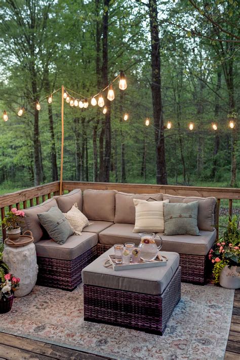 Small Deck Furnishing Ideas – HOMYSTYLE
