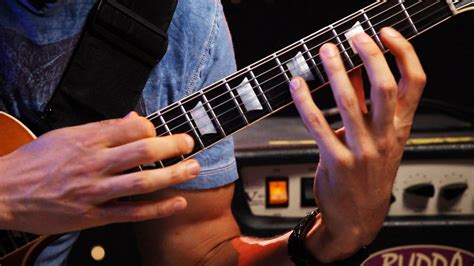 Guitar Tapping Tutorial 的图像结果