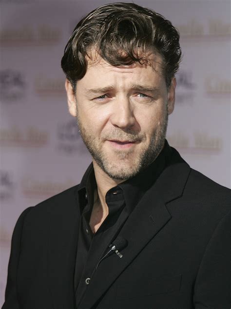 Russell Crowe Young