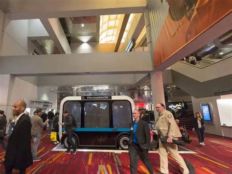 Meet Olli: The 3D-printed EV shuttle service - A smart, compact EV ...