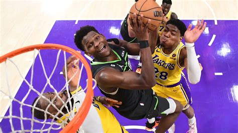 Anthony Edwards, pinangunahan ang Wolves sa Game 4 kontra Lakers; LAL ...