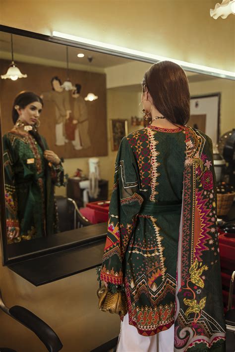 Époque X Suffuse by Sana Yasir Lawn Collection 2019 – Viridian – YourLibaas