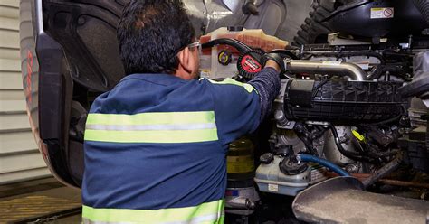 Mobil Delvac™: Maintenance for life