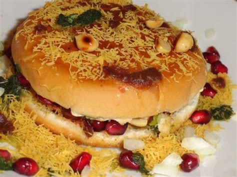 Problem Comes To End With Food Delivery In Train At The Nagp - Catering ...