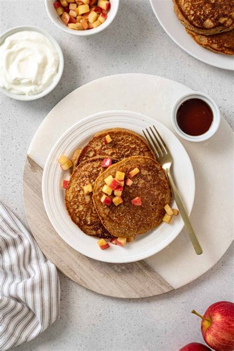 Oatmeal Applesauce Pancakes - Stephanie Kay Nutrition